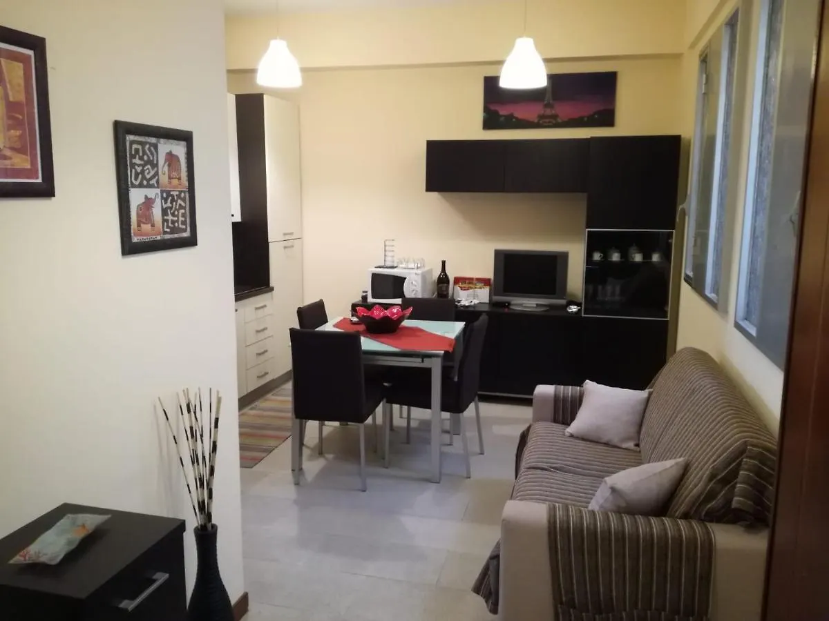 Via Dogali Center Appartement Messina